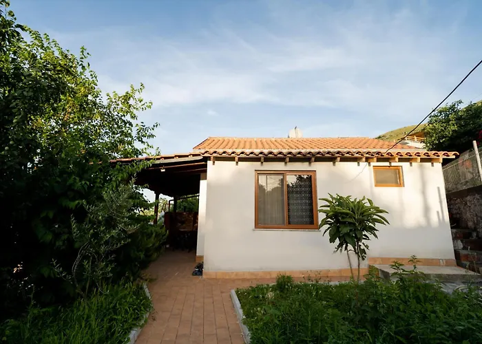 Natural Zogaj بيت للعطل *