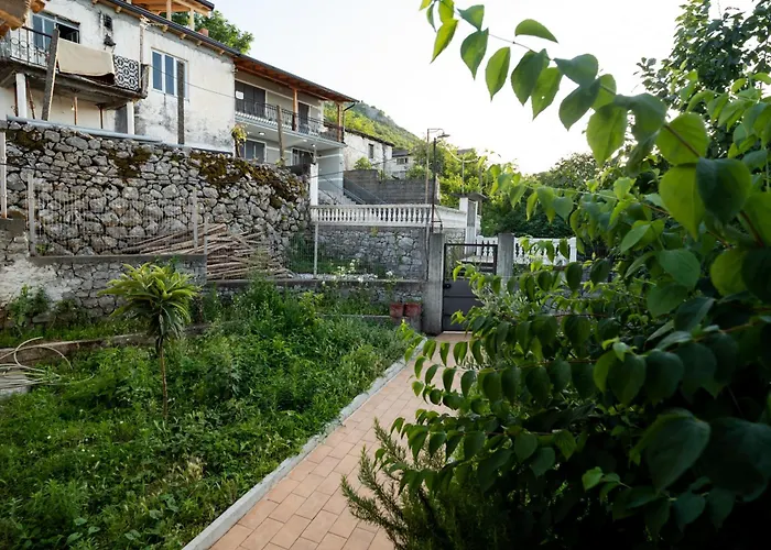 Natural Zogaj بيت للعطل *