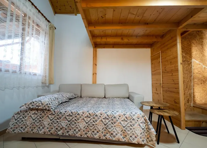 Natural Zogaj بيت للعطل